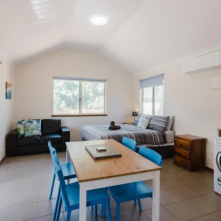 Peoples Park Apartment Coral Bay Exterior photo