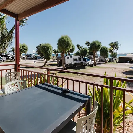 Peoples Park Apartment Coral Bay Exterior photo