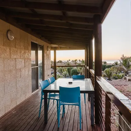Peoples Park Apartment Coral Bay Exterior photo