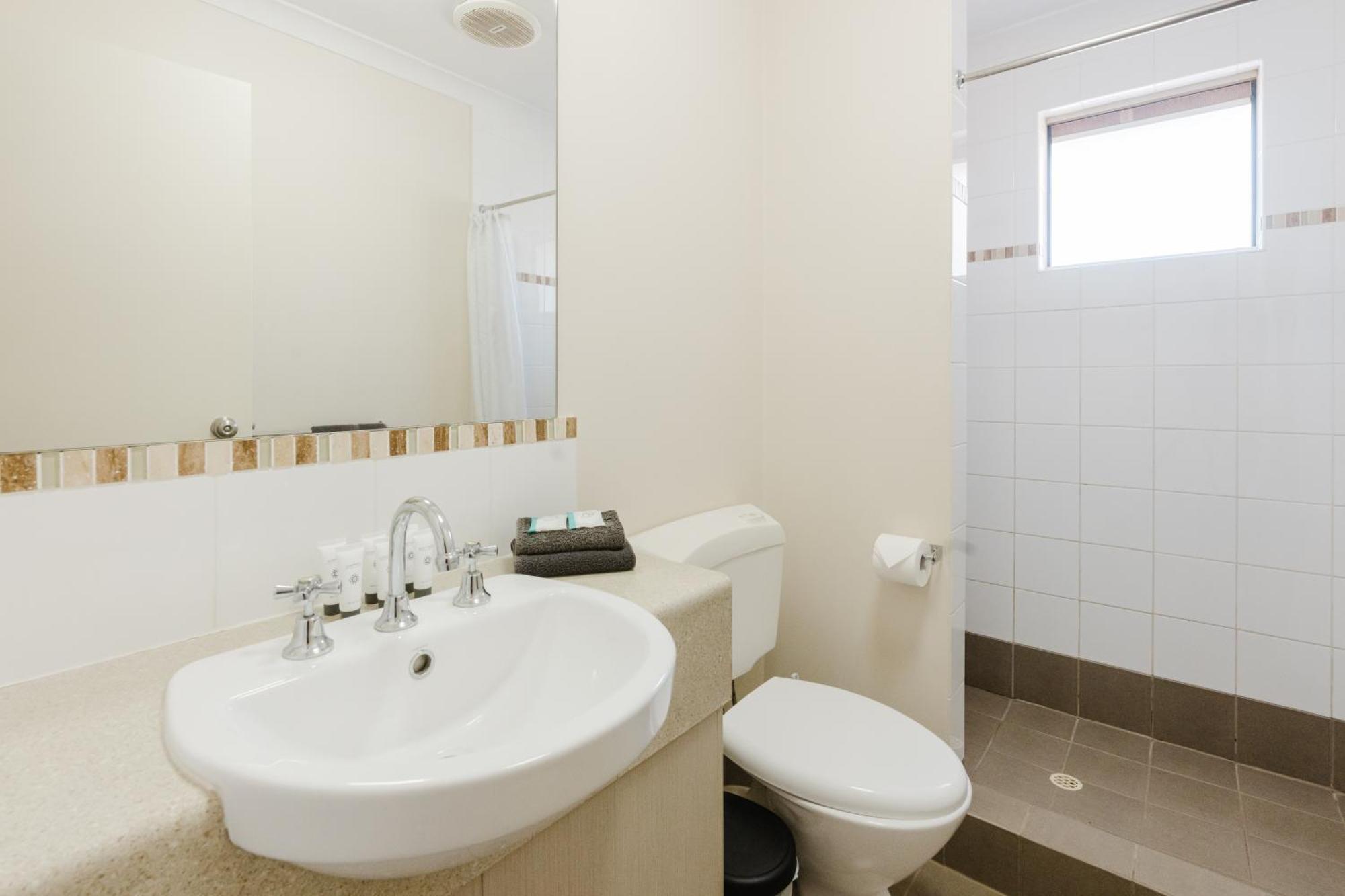 Peoples Park Apartment